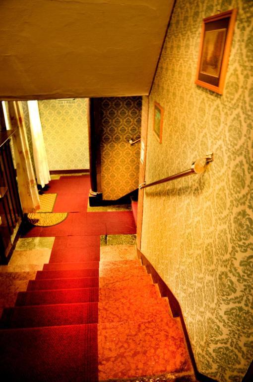 Albergo Trieste Lorenzago Di Cadore Ruang foto